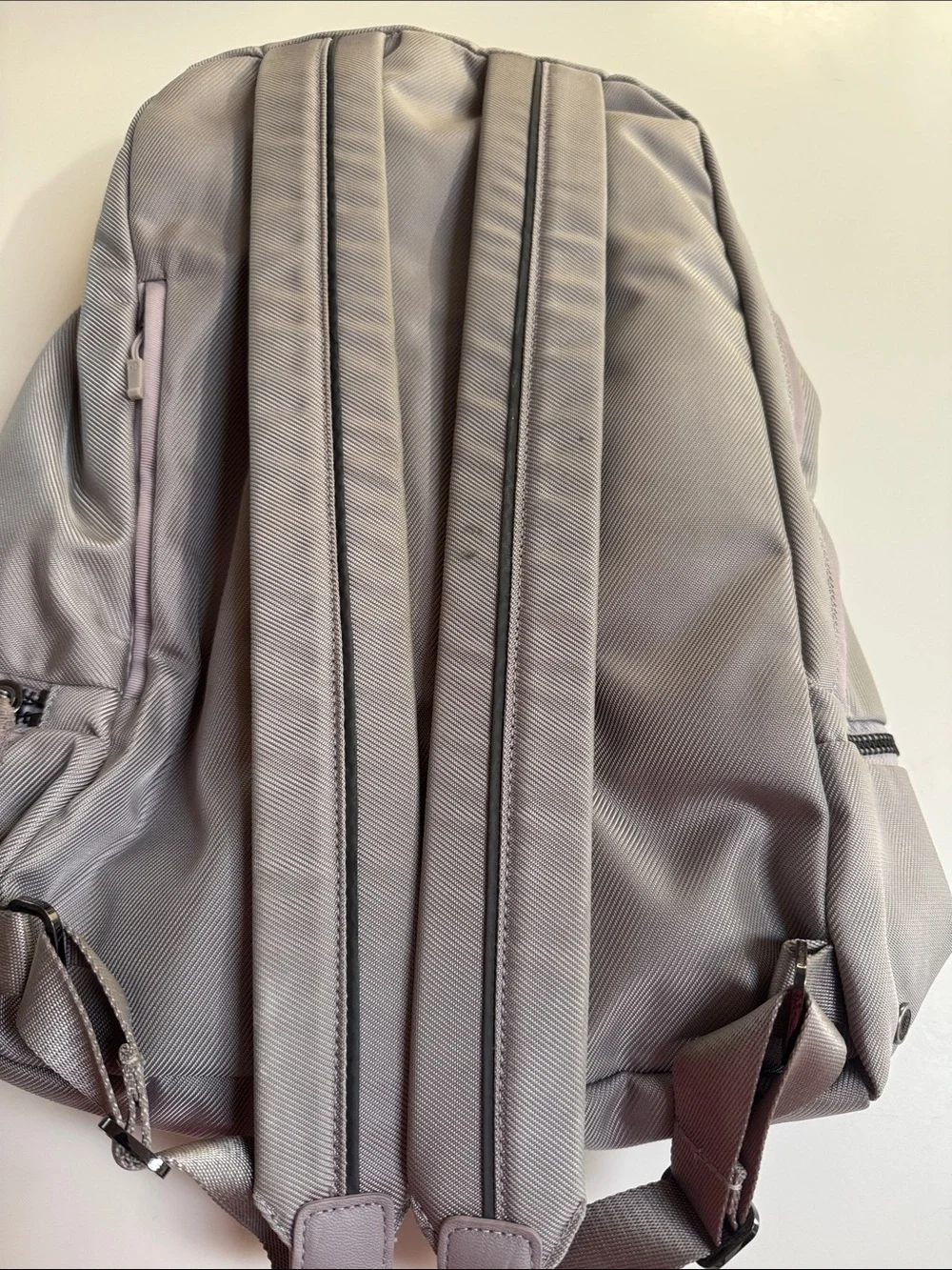 lululemon athletica Men's Taupe Gray Backpack
